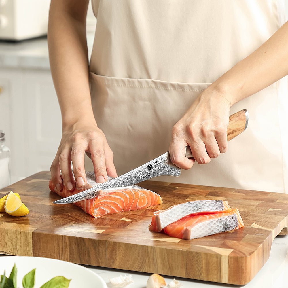 The fillet knife for fish that won't sit still